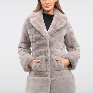 Glamorous Notch Collar Faux Fur Quilted Coat With Pockets By Jones New York